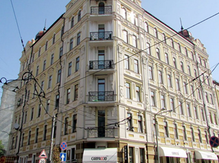 Квартира №7 площею 79,20 кв.м., що розташована за адресою: м. Київ, вул. Софіївська, 14
